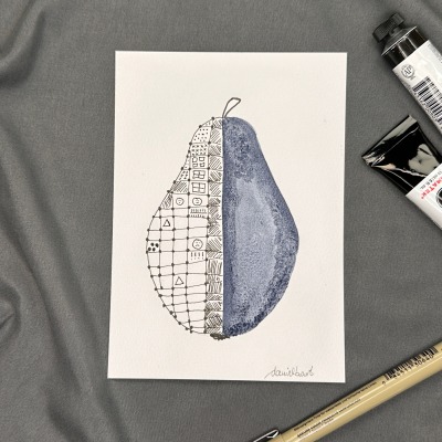 Fallen Pear - Handgemachte Karte mit Fineliner und hochwertiger Aquarellfarbe