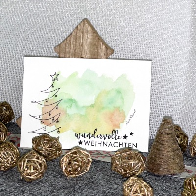 Schöne Weihnachtskarte mit Weihnachtsbaum -