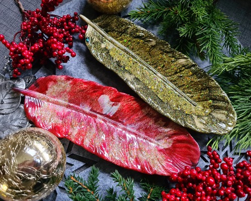 Versandfertig - Resin Schale Schmuckschale Feder rot weiß gold schwarz Weihnachten