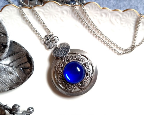 Versandfertig - Medaillon-Halskette silber Frostnacht dunkelblau blau königsblau indigo