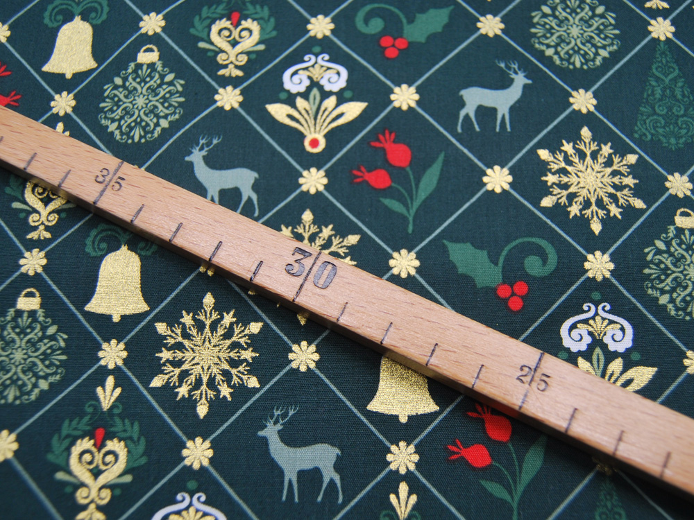 Baumwolle Popeline - Weihnachtliche Motive auf Dunkelgrün mit Gold - 0.5m 3