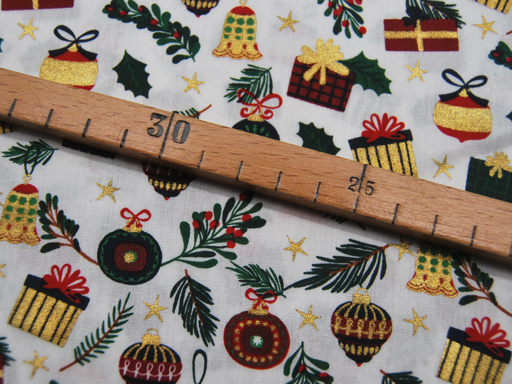 Baumwolle Popeline - Geschenke und Baumschmuck - Weihnachtliche Motive auf Weiß - 0.5m 4