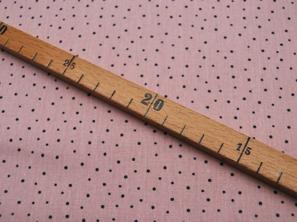 Baumwolle - Dots - Schwarze Minipunkte auf Dusty Pink 0,5m 4