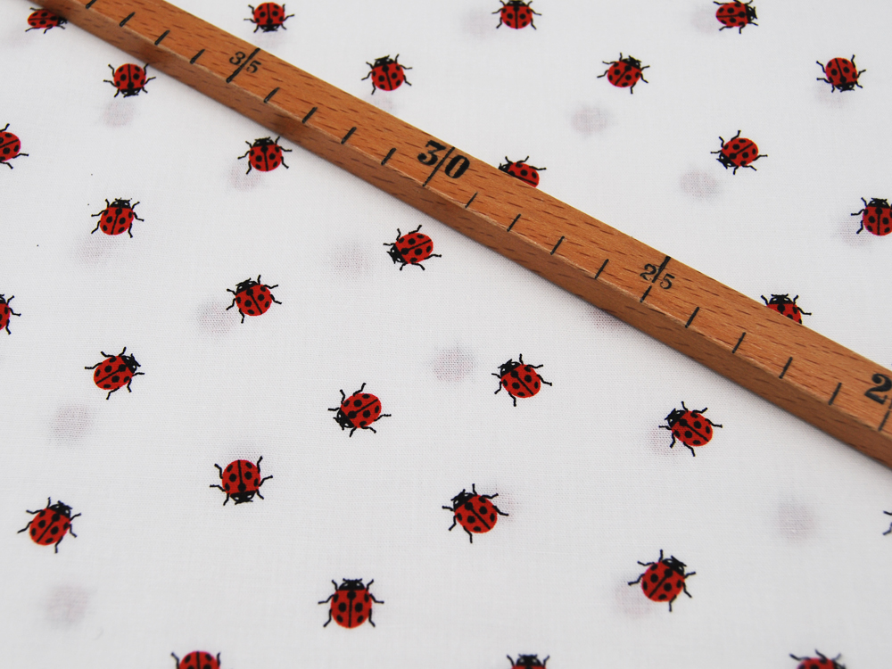 Mini Ladybug - Marienkäfer auf Weiß - Baumwolle 05 m 3