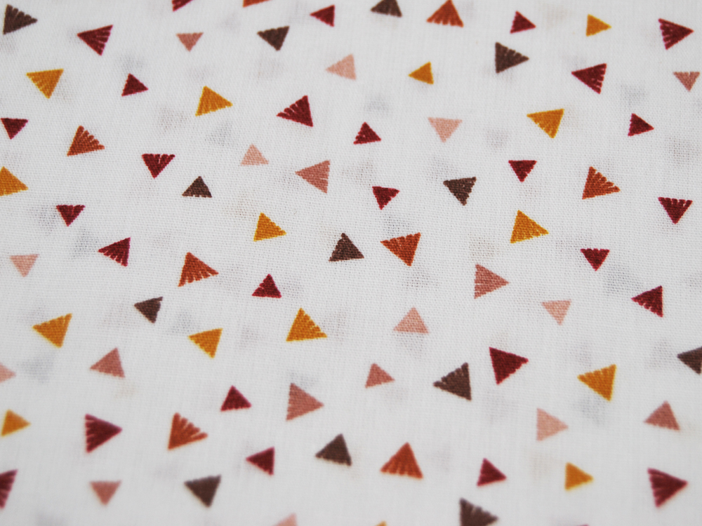 Baumwolle - Triangle / Kleine Dreiecke auf Weiß 050m 2