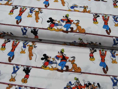 Baumwolle - Mickey Mouse - mit Donald, Goofy und Pluto 0,5m