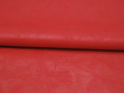 Weiches Kunstleder in Rot mit Struktur - 0,5 Meter - ...und kein Tier musste für dieses Leder