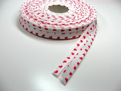Schrägband 1 Meter - weiß mit roten Herzen - 2 cm breites Schrägband