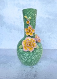RICE | Vase | Keramik | grün mit gelben 3D Blüten