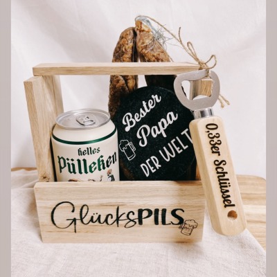 Glückspils Geschenkbox aus Holz - Inclusive Bieröffner &amp; Filz Untersetzer / verschiedene