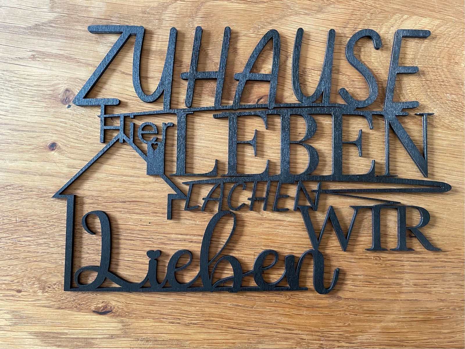 Holzschild Spruch zuhause leben lachen lieben wir Wohnungsdekoration Dekoration Eingangsbereich