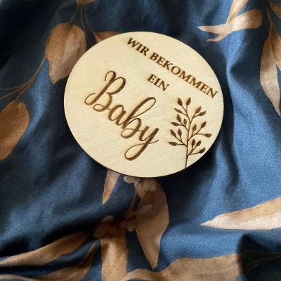 Wir bekommen ein Baby Runde Meilensteine aus Holz, Babyparty, Geschenkidee zur Geburt, Holzscheibe S