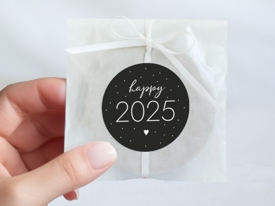Aufkleber HAPPY 2025 | 12 Geschenkaufkleber - 12x Sticker | rund 5 cm XL | Silvester im modernen