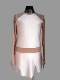 Rosa Kürkleid mit Netzstoff und Strass, Größe 146-152: Einzigartige Eleganz