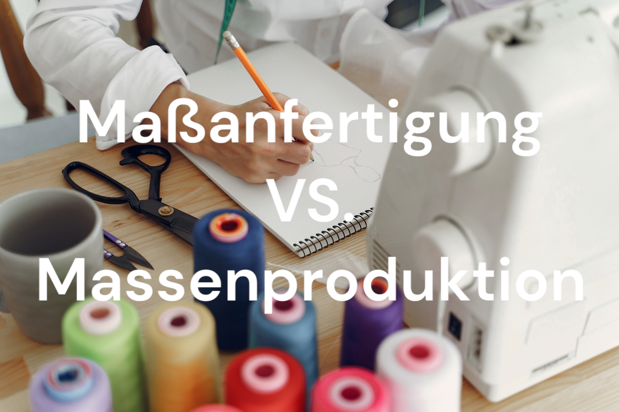 Dein perfektes Kürkleid: Maßanfertigung vs. Massenproduktion - Ein Vergleich