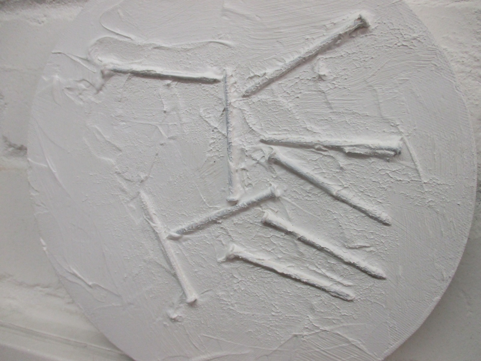 monochrome Strukturbilder in rund mit Nägeln - Texture art weiß Sandbild 30x30x2cm 4