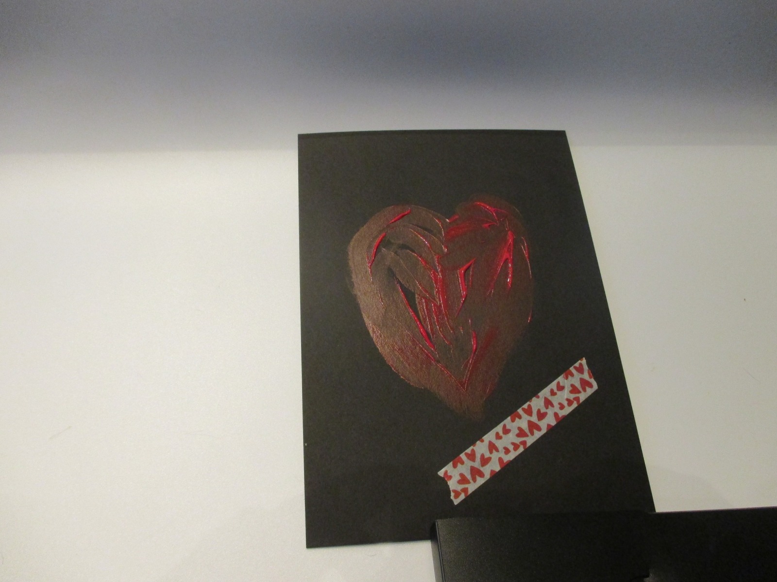 Valentinskarte rotes Herz mit Umschlag Original Zeichnung auf dickem Karton Acryl 4x21x15 cm 2