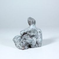 kleines Weib , signiert, Sonja Zeltner-Müller, Kunst modern art, Skulptur, wetterfest, 5er Auflage,
