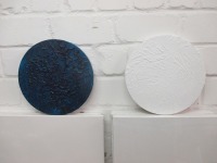 monochrome Strukturbilder in rund - Texture art blau Sandbild 30x2cm 3