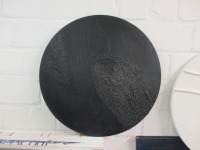 monochrome Strukturbilder in rund - Texture art schwarz Sandbild 40x40x2cm 2