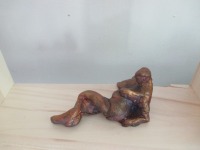 Sonnenbadende Urweib Original Skulptur little Nude Einzelstück 4