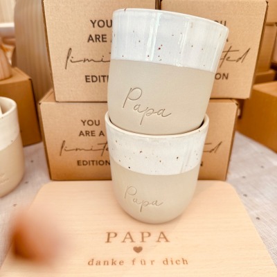 PAPA Limited Edition - handgefertigter Becher aus Ton