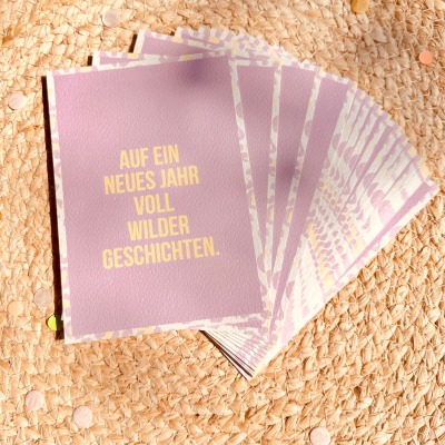 Postkarte Leoliebe zum Geburtstag - Auf ein neuen Jahr voll wilder Geschichten