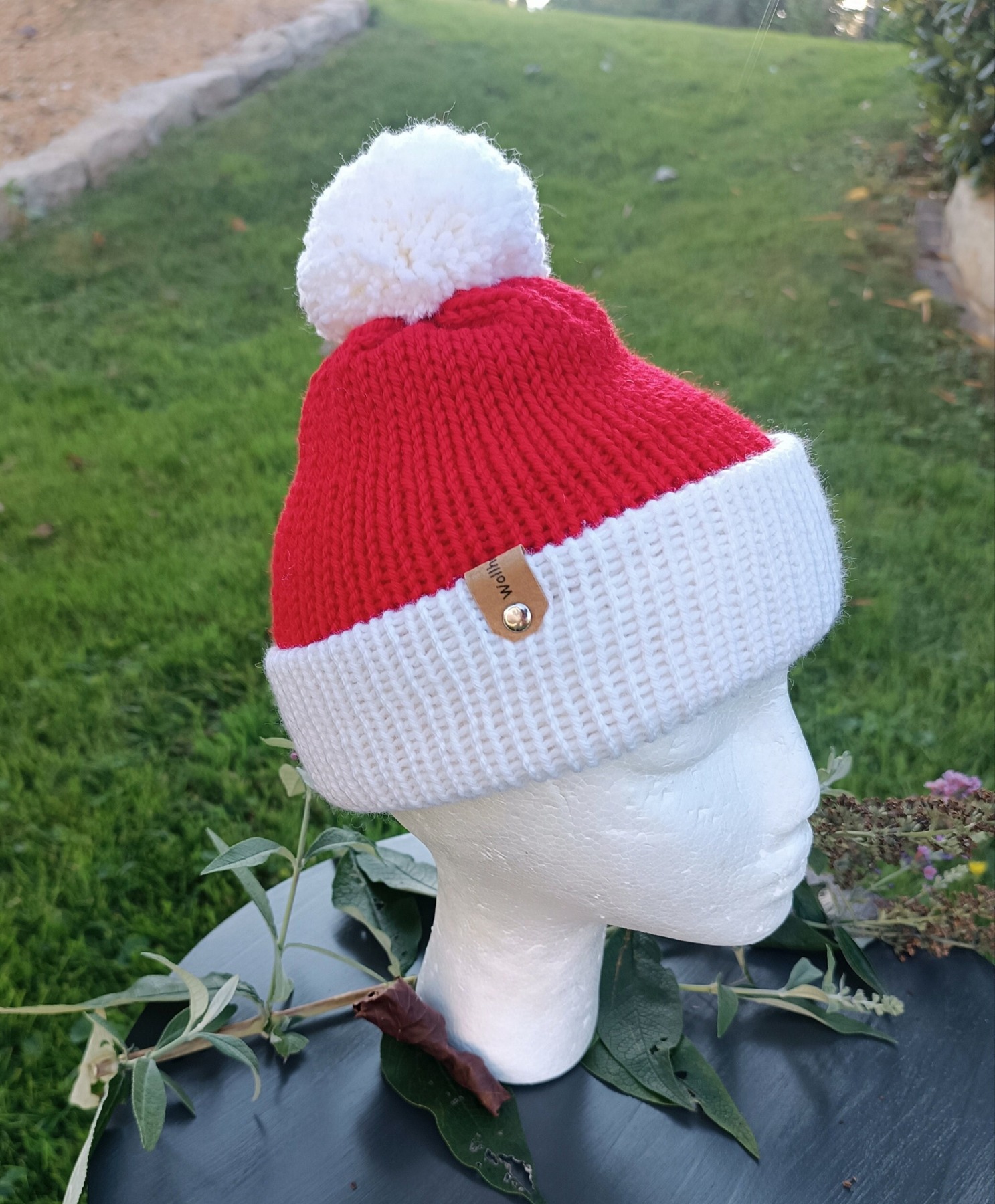 Weihnachtsmütze Nikolausmütze aus Strick mit Bommel