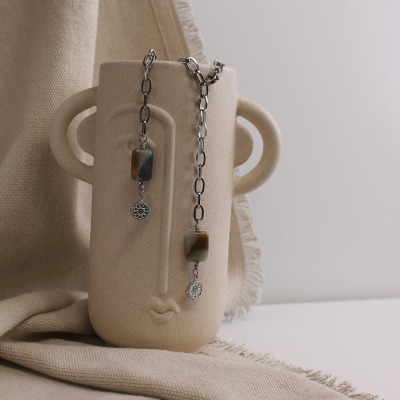 Y-Halskette aus Edelstahl: Damen-Schmuck mit Amazonit - Natürliche Eleganz: Hochwertiger Amazonit,