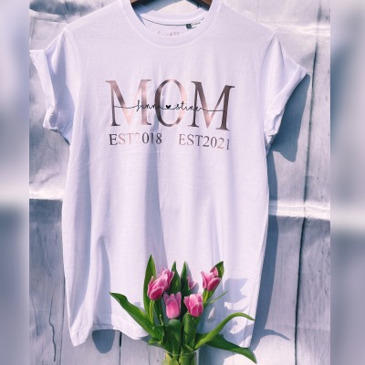 Damen Tshirt MOM EST Oversize/Unisex personalisiert mit Kindernamen Statementshirt|Geschenk für Ma