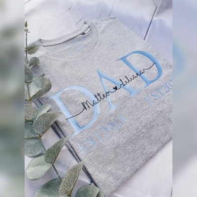 DAD EST T-Shirt personalisiert mit Namen|Papa Tshirt DAD|Statementshirt|Geschenk für Männer|Vatert