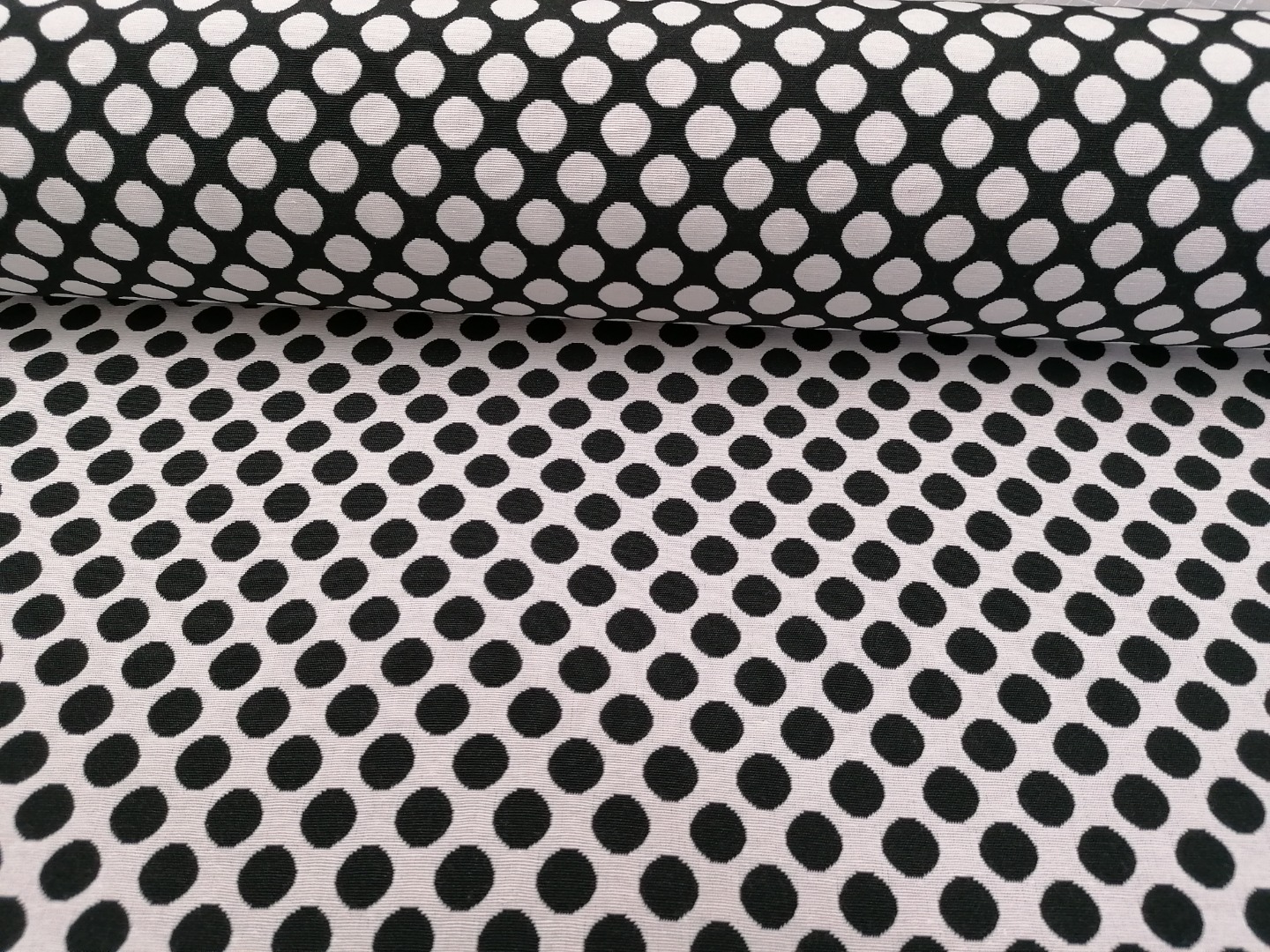 05m Dekostoff Jacquard Premium Doubleface Dots Punkte schwarz weiß 2