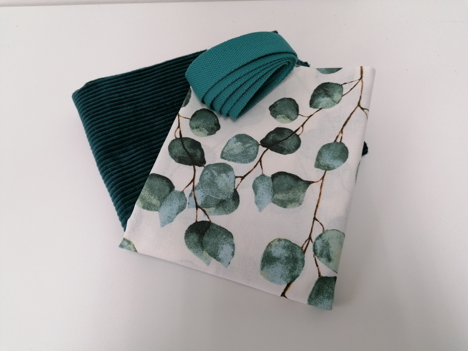 1 DIY Set Materialpaket für Tasche oder Kissen Alles Drin DIY Set Eucalyptus weiß dunkelgrün 2