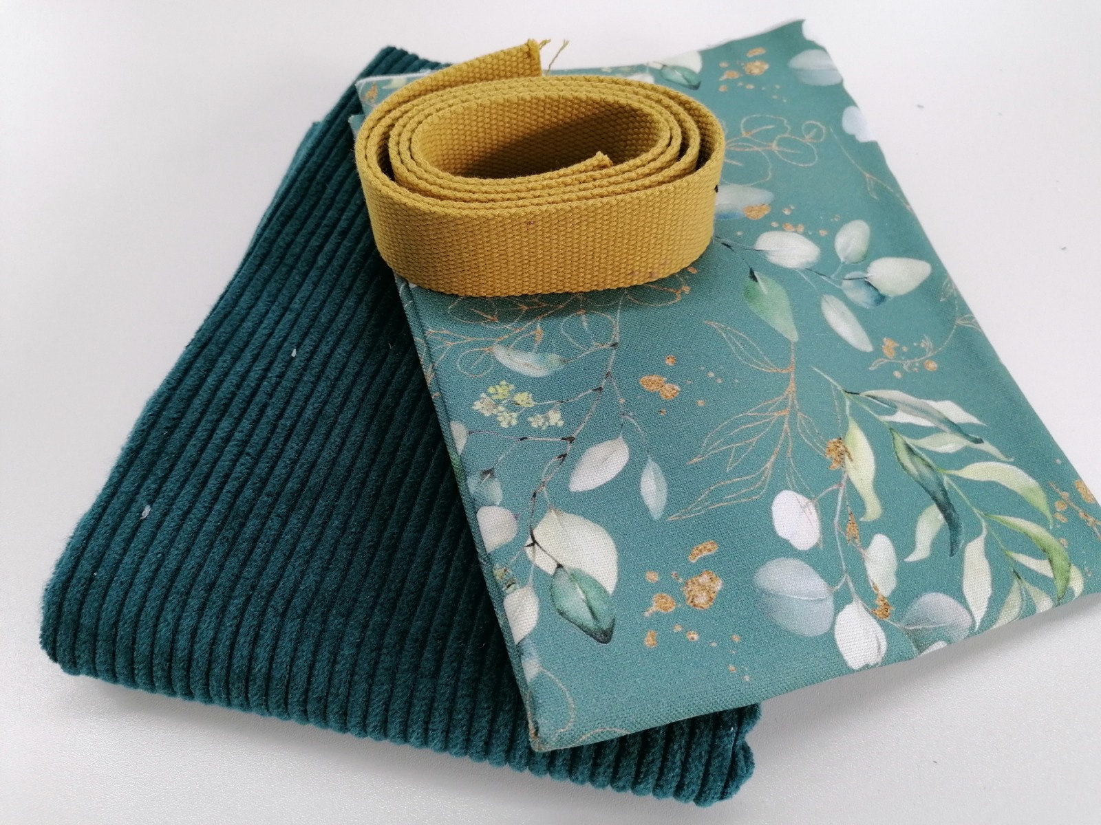 1 DIY Set Materialpaket für Tasche oder Kissen, Breitcord und Canvas, Eucalyptus, grün 2