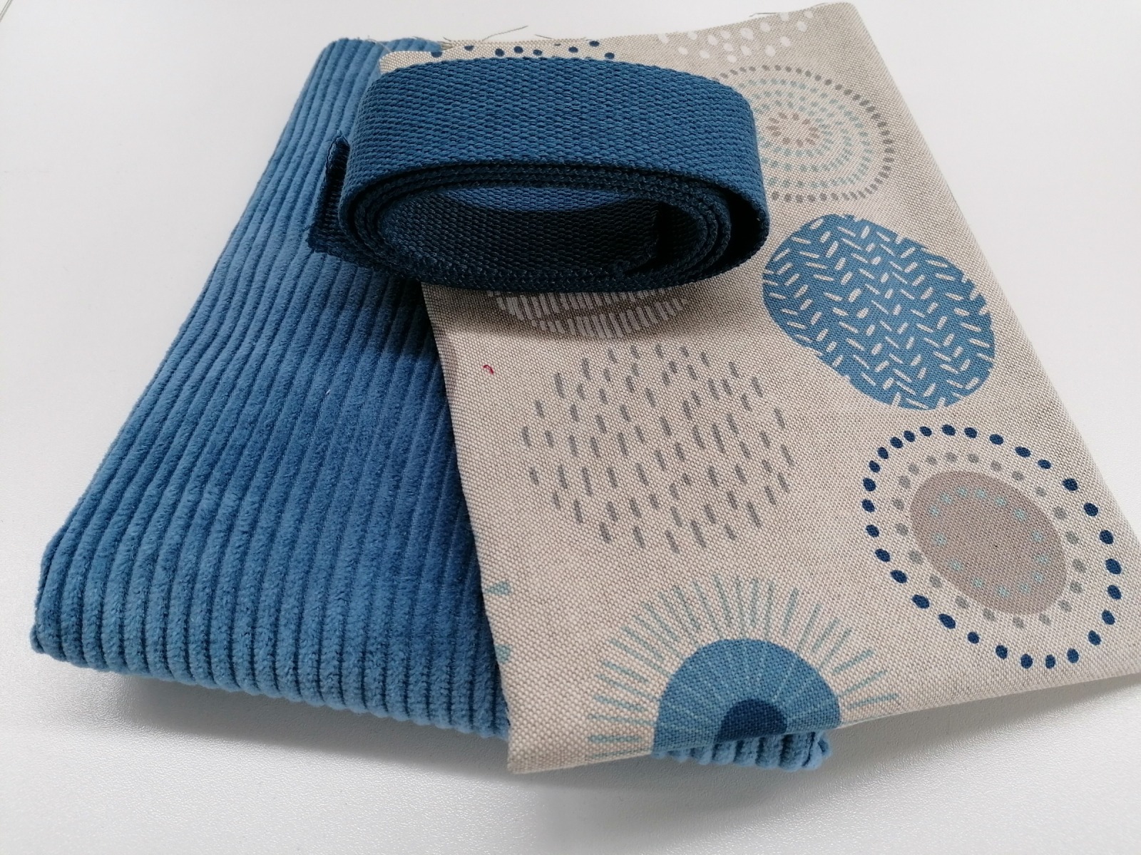 1 DIY Set Materialpaket für Tasche oder Kissen, Breitcord und Canvas, natur jeansblau 2
