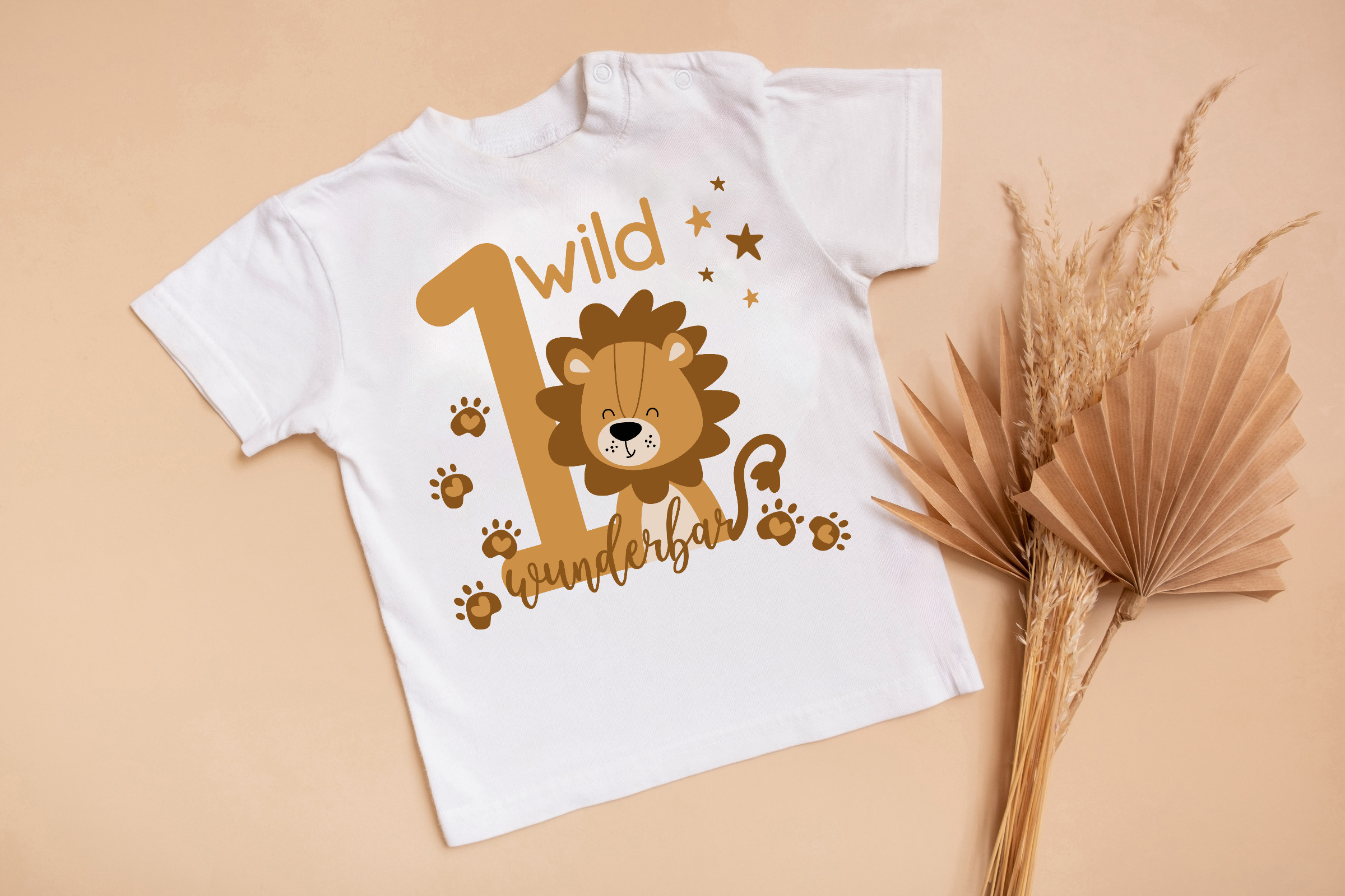 Geburtstags T-shirt Kinder-Geburtstagsshirt "Niedlicher Löwe" zum 1. Geburtstag – Wild und Wunderbar