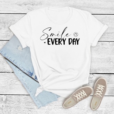 SMILE every Day Statement Shirt, Minimalistisch für die Frau