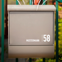 Briefkasten Aufkleber personalisiert | Familienname mit Hausnummer 2