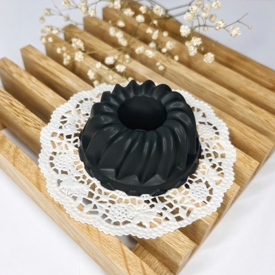 Gugelhupf Black Pustekuchen für Stabkerzen - Kerzenhalter aus schwarzem Raysin