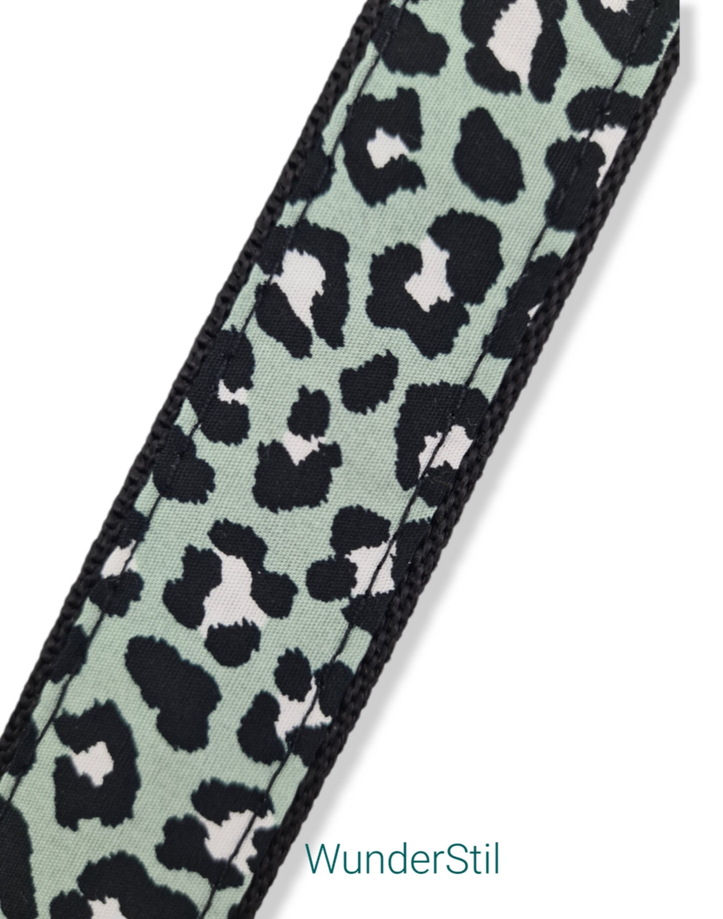 Langes Schlüsselband Leo grün Leoprint Tierprint Leopard 3