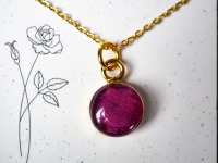 Kette Geburtsblume Juni Rose, Epoxidharz Resin echte Blume, Edelstahl 6