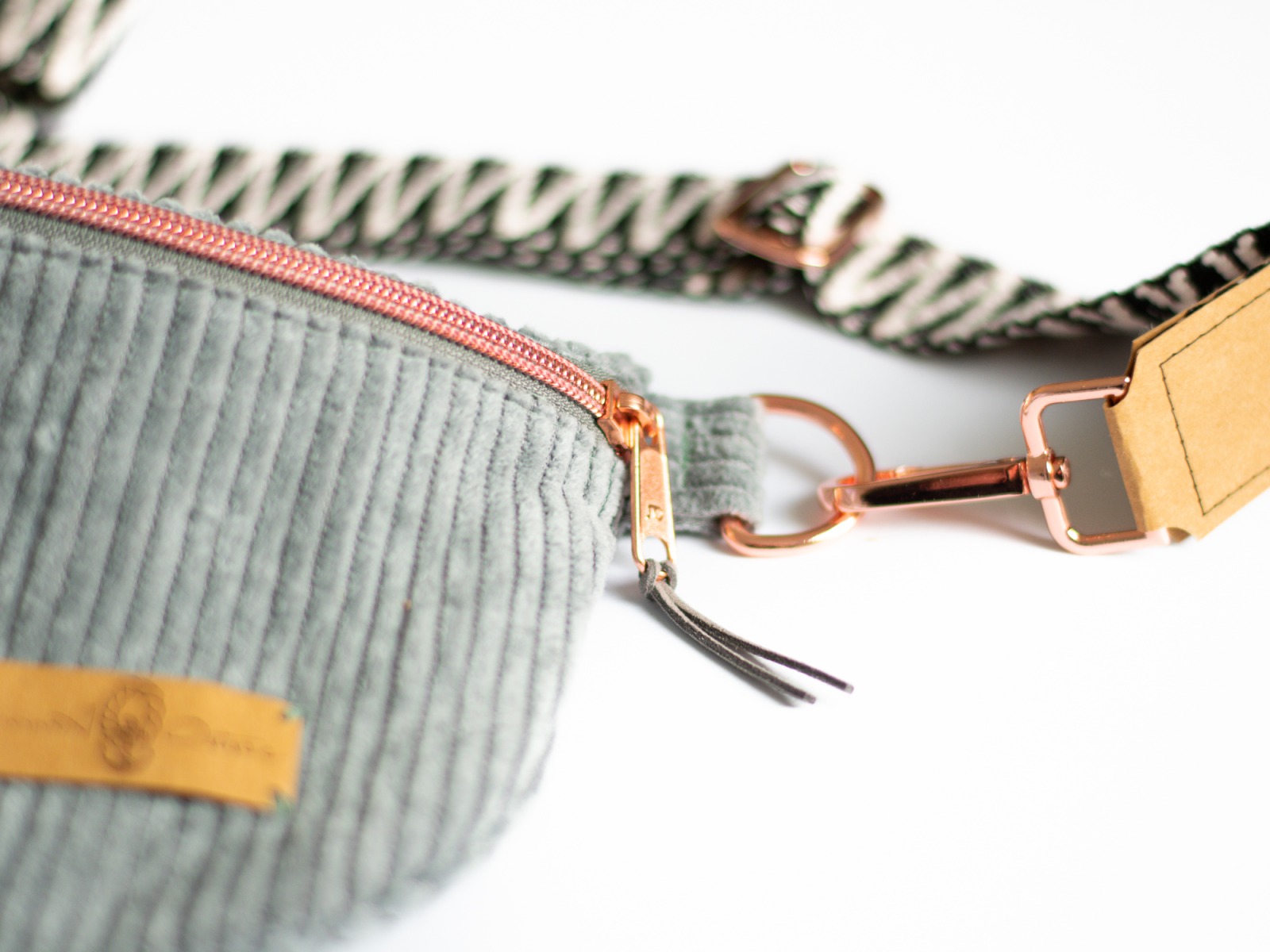 Bauchtasche // Crossbodybag Damen Cord grau mit Wechselgurt // Schultertasche boho, skandi //