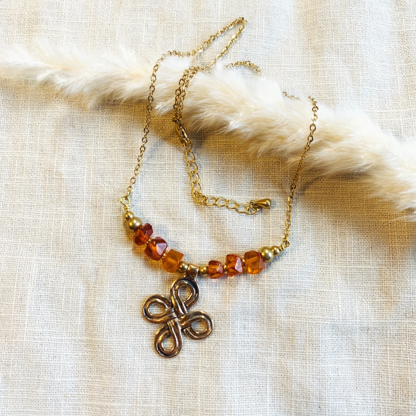 Historical necklace with baltic amber &amp; bronze knot pendant 4