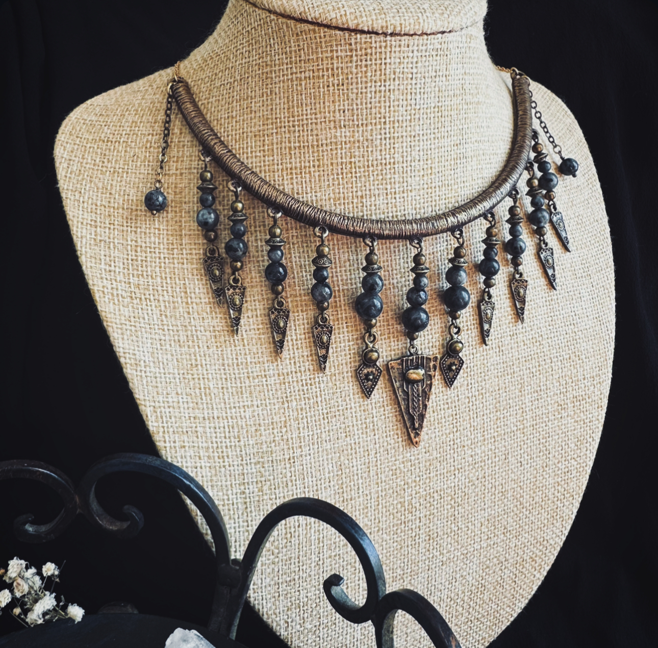 Necklace in an antique look, bronze &amp; labradorite 4