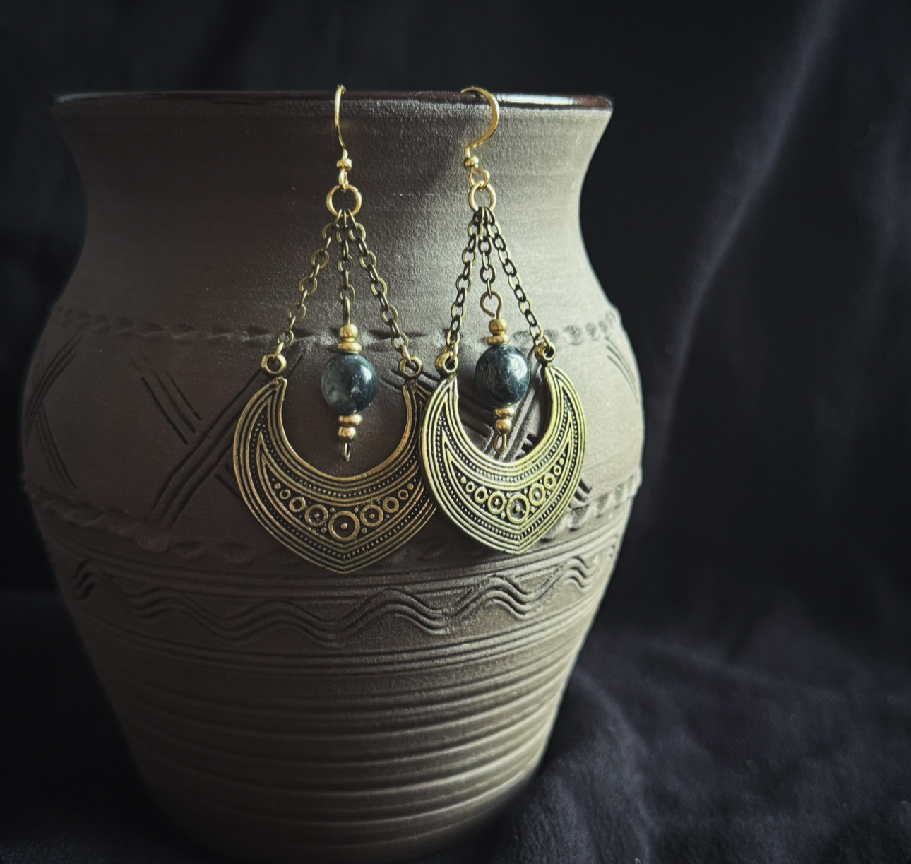 Earrings in an antique look, with velvety hawks eye stone &amp; bronze 2