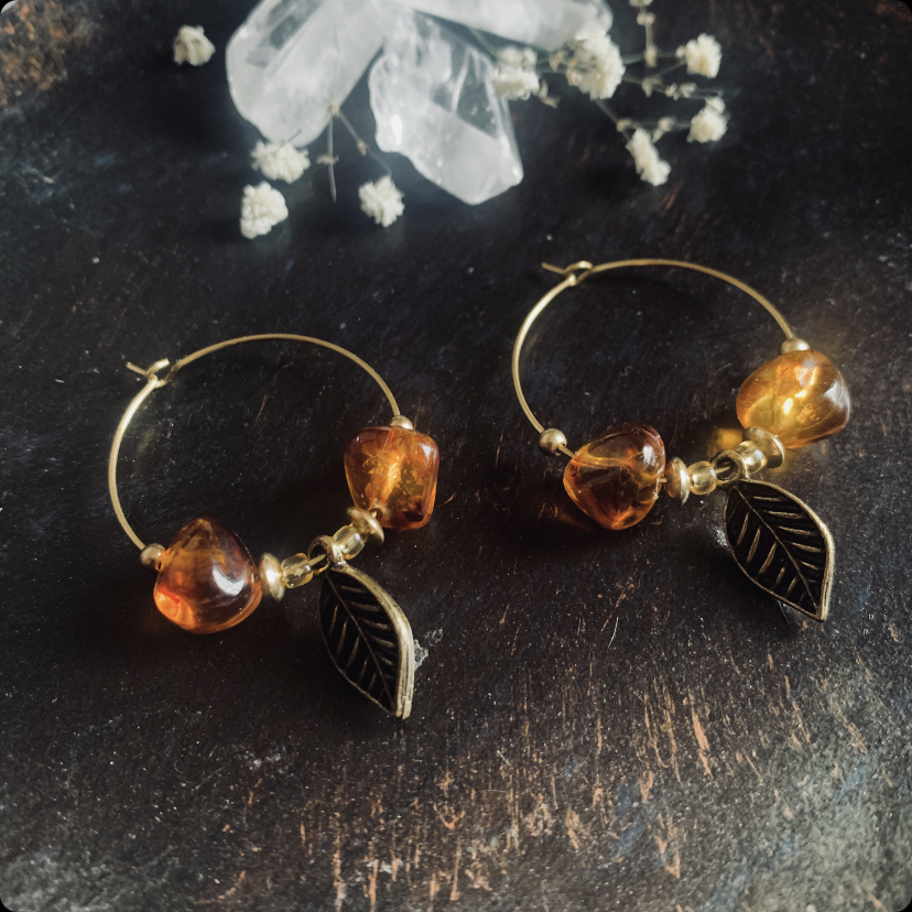 Hoop earrings with leaf pendants 3