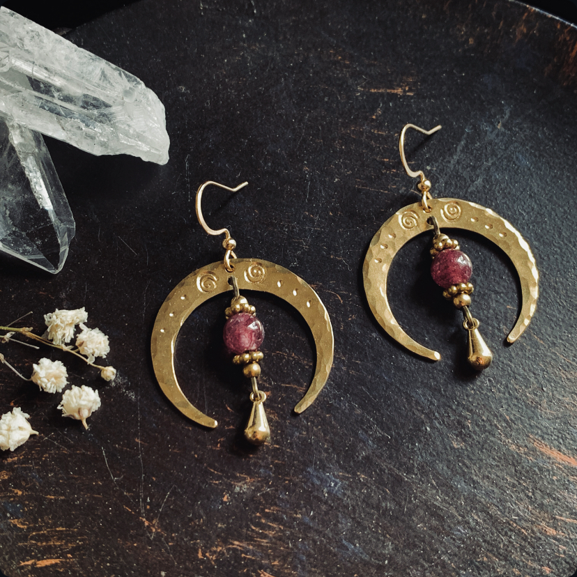 Moon-goddess earrings I lepidolite 3