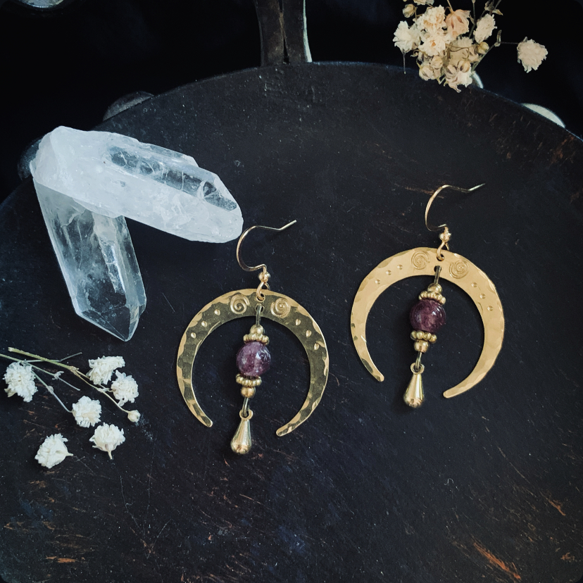 Moon-goddess earrings I lepidolite 2