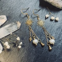 Hanging earrings with freshwater pearls &amp; garnet