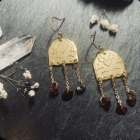 Hand-stamped earrings with garnet 4